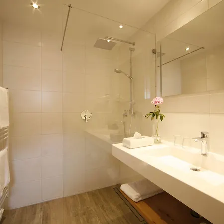 ホテル レッシュ キッツビュール